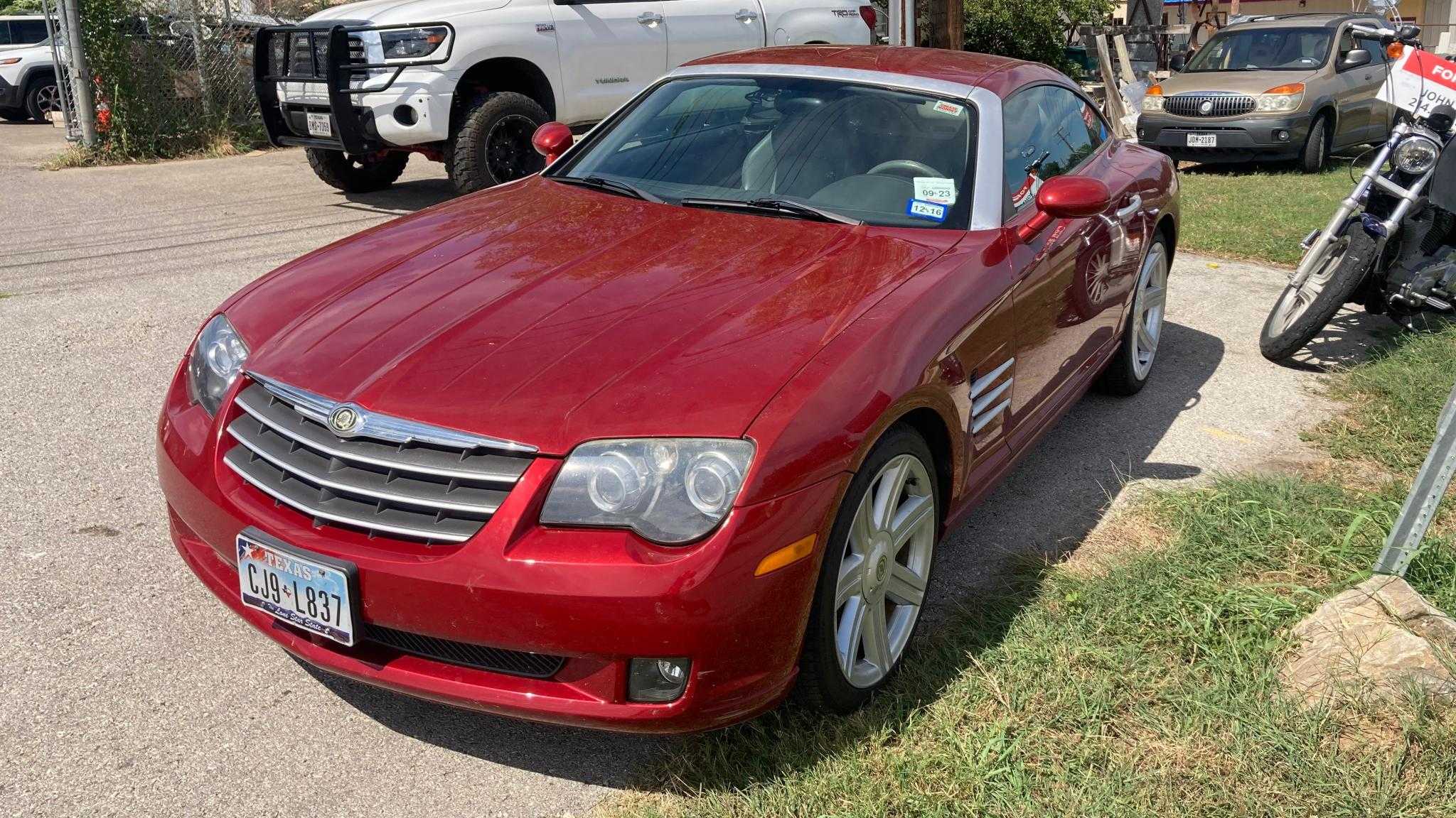 Chrysler Crossfire Image 1